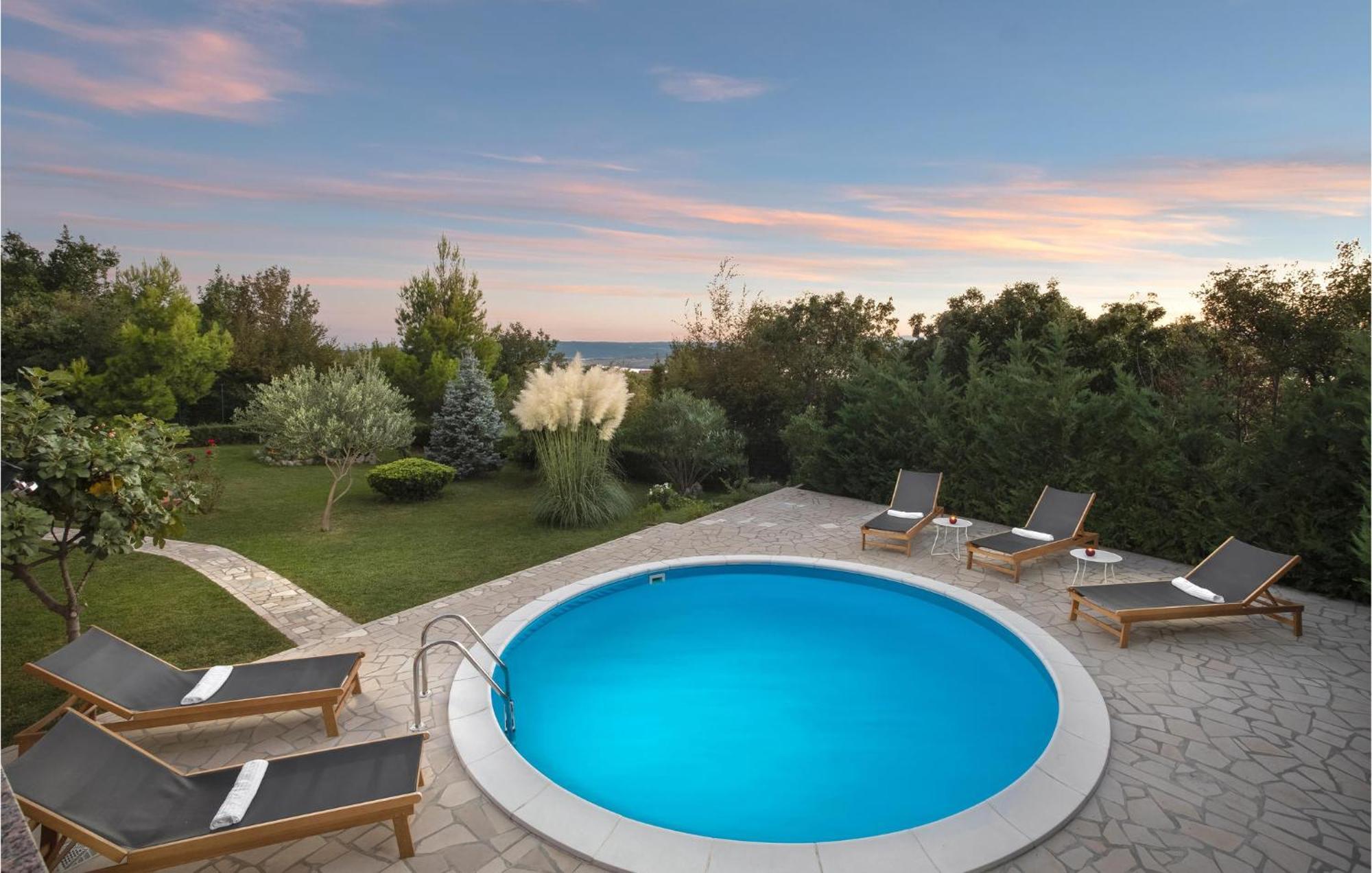 Nice Home In Jadranovo With Outdoor Swimming Pool Экстерьер фото